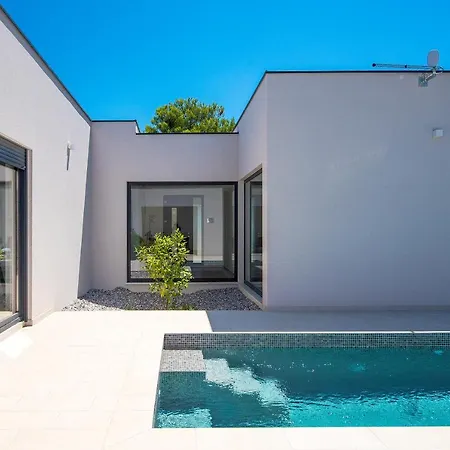 Nauta - Luxury In Vintijan, Near Pula Villa *